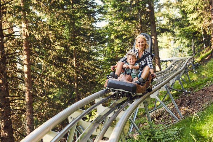 Familien-Coaster-Schneisenfeger(c)Seilbahn Komperd