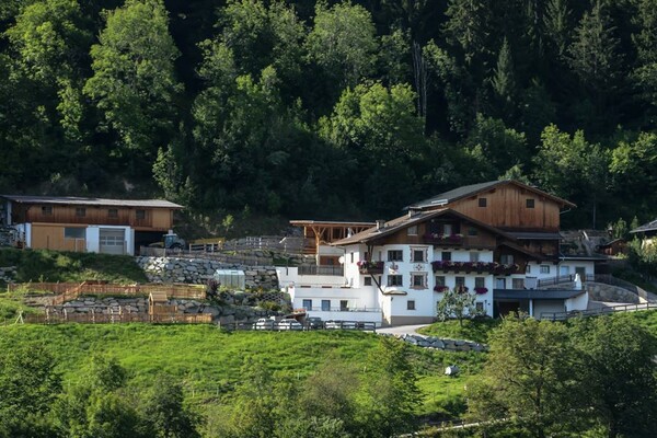 Holzackerhof 2